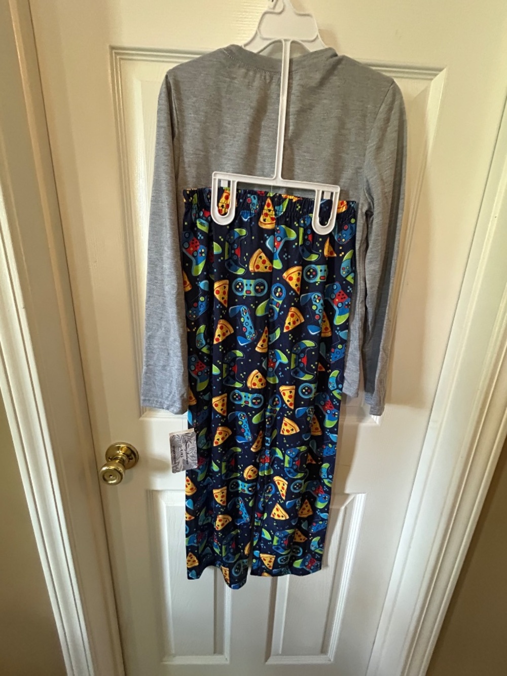 Boys Tommy Bahama PJ's size 8 - Picture 3 of 3